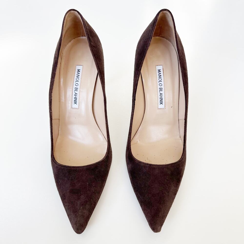 Manolo Blahnik BB Pointed Toe Suede Pumps Chocolate Brown Taupe Size 38.5